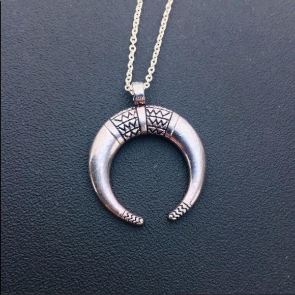 $40 Jewelry Not So Mystery Box Bundle Gift Resell - Picture 3 of 6